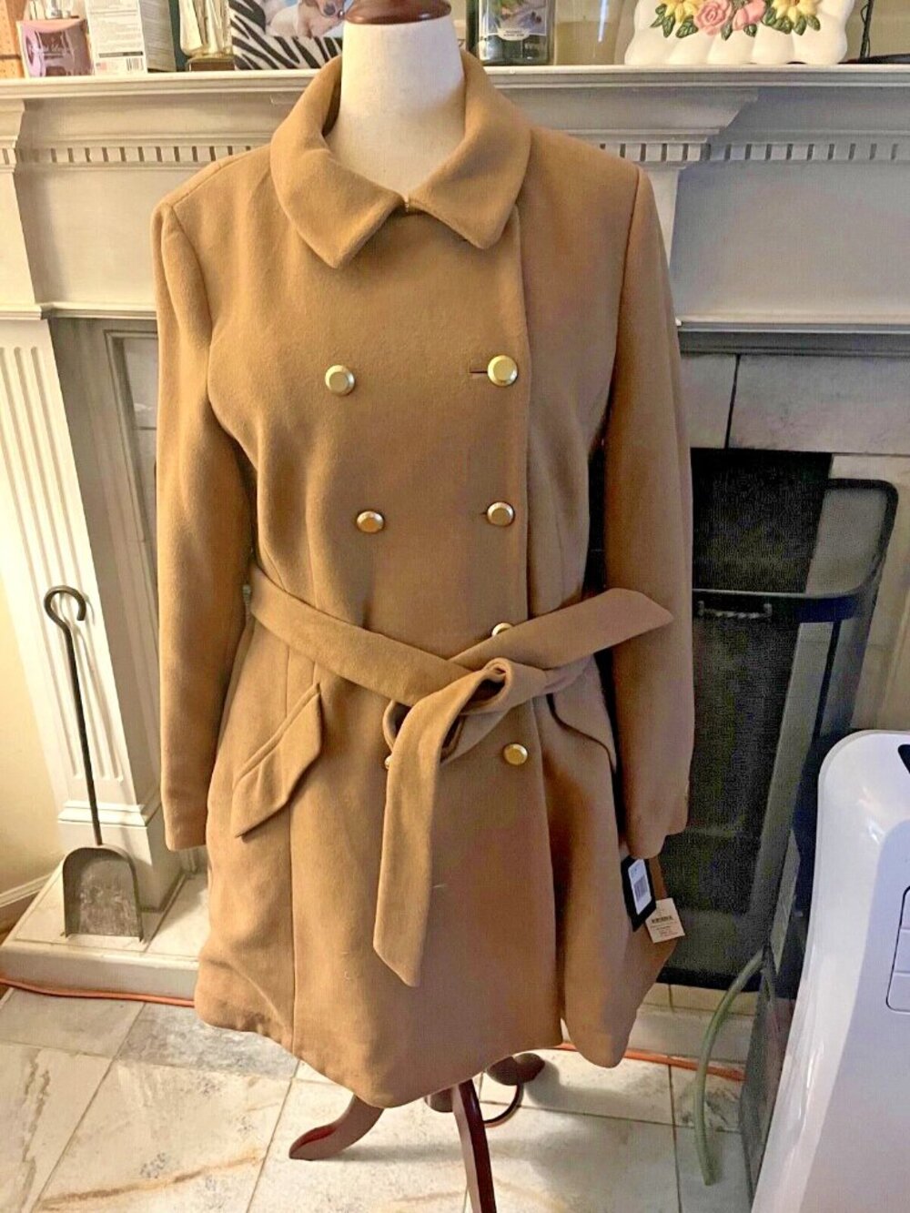 DKNY Wool Blend Double Breasted Belted Fit & Flare Camel Pea Coat size 2